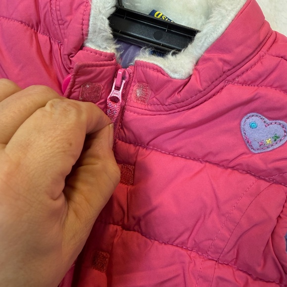 OshKosh B'gosh Infant Size 12 months Fur Collar Puffer Vest Pink Full Zip - Picture 3 of 5